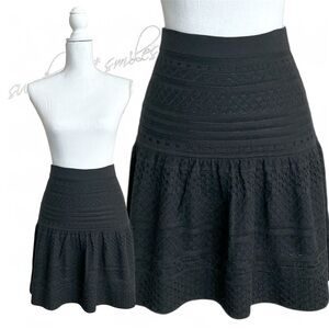 BCBGMaxAzaria “ANEA” Black Pointelle Pattern Textured Knit Peplum Skirt size XXS